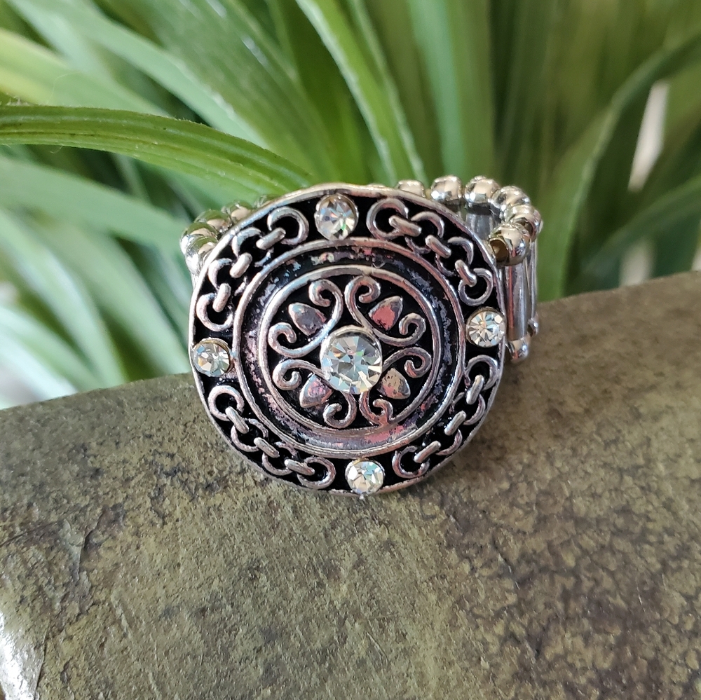 Antique Silver Tone Adjustable Band Round Ring 💥3 for $24💥 - Picture 12 of 15